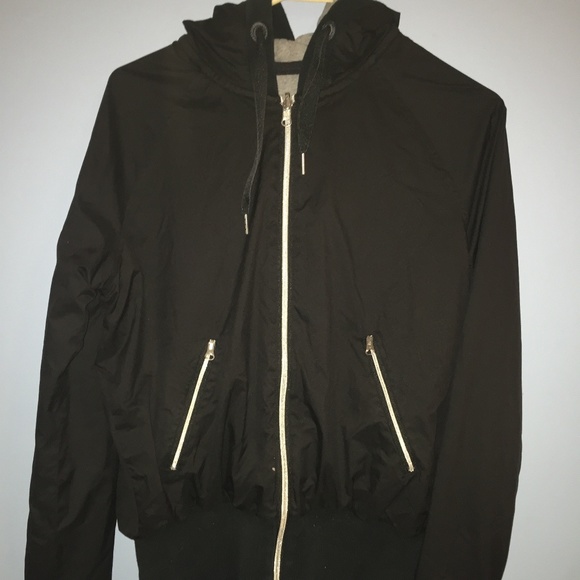 lululemon athletica Jackets & Blazers - Lulu-lemon black and grey sweatshirt
